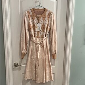 HALARA Beige Argyle Long Sleeve Dress